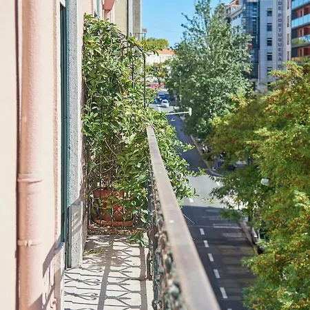 Charming Marques Lisboa